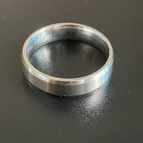 Edge Pre-owned silver carbide  ring size 12