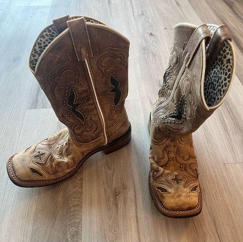 Laredo  7.5 Leather Spellbound Studded Western Cowgirl Boots