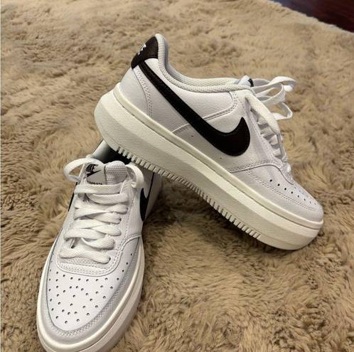 Nike  sneakers women