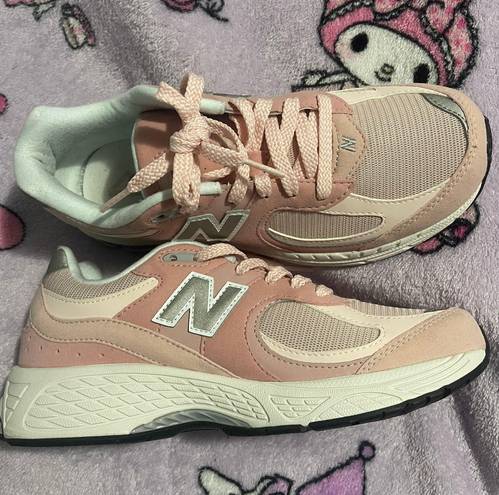 New Balance Pink