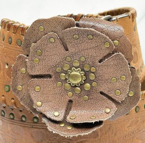 Chico's  Vintage Studded Genuine Leather Floral Tooled Belt Size Medium M Womens