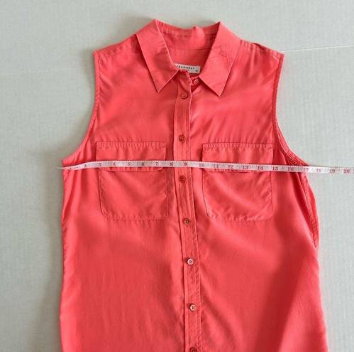 Equipment Women’s Coral Sleeveless Slim Signature Button Down Silk Shirt XS