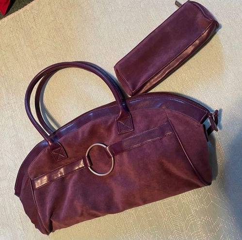 Estée Lauder  plum Microsuede 18” satchel/tote bag with matching make-up bag