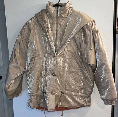 Mulberry  STREET Vintage Women’s Light Gold Shimmer Hooded Puffer Coat Size M