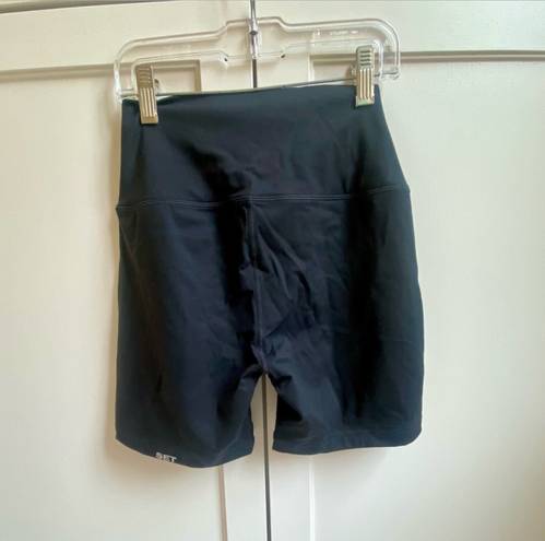 SET active Size S Onyx Sportbody Bike Shorts NEW!