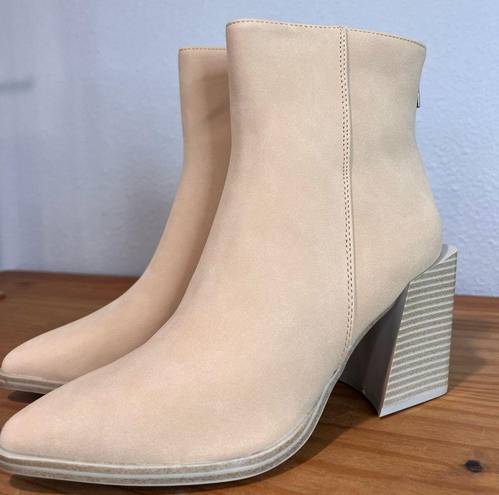 NEW chunky faux suede block heel booties size 8 zip up back Tan