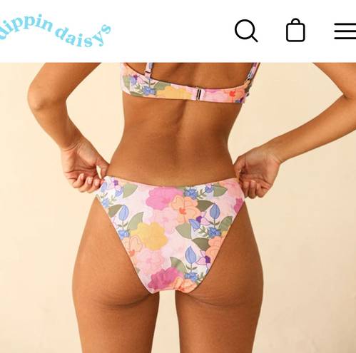 Daisy Dippin’ ’s Bikini Set