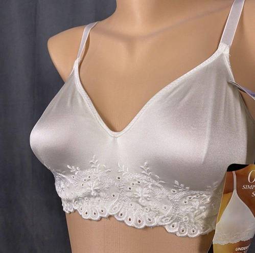 Second Skin New Vintage Olga Simply Perfect Satin Bra 32D  White 33042 Unlined