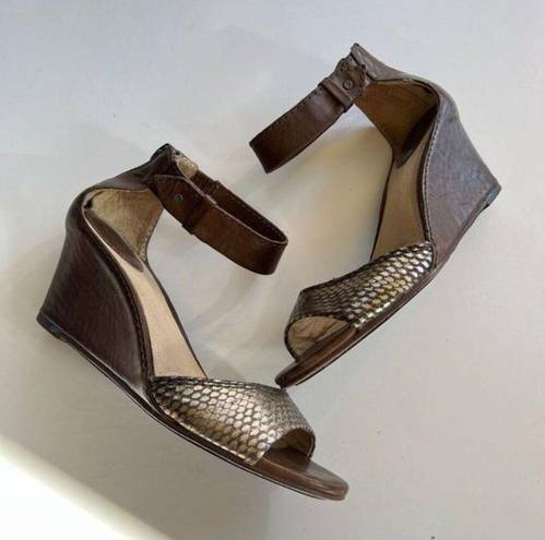 Frye  Brown Leather‎ Metallic Wedge Zip Up Backs Sandals Ankle Strap Size 7.5M