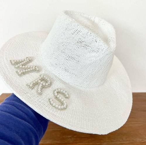 ma*rs Nikki beach  straw hat white with pearls NWOT honeymoon