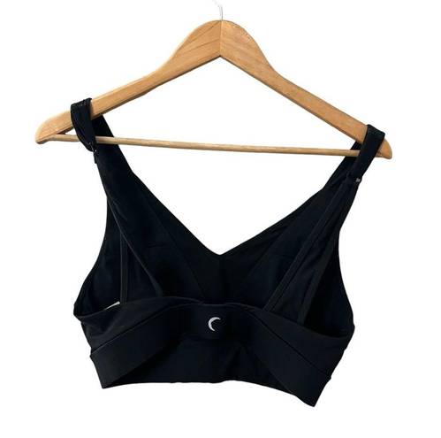 Zyia  Sports bra black v neck athletic top small yoga