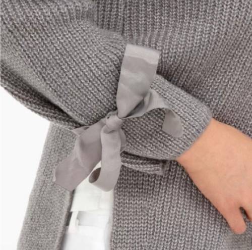 Tuckernuck  Bloggers Favorite all:row Bow Sleeve Side Slit Sweater Small Gray