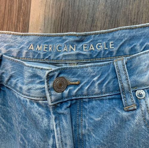 American Eagle Relaxed Mom Jeans