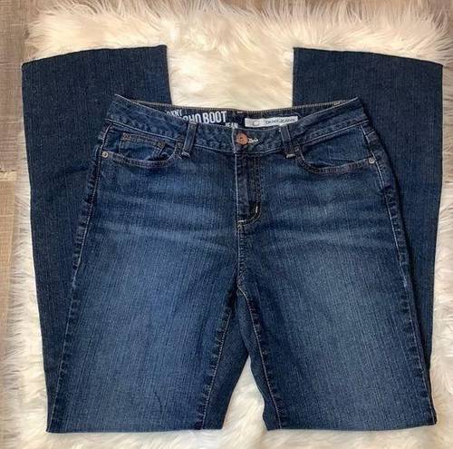 DKNY  stretch Soho boot jeans raw hem mid rise 8L