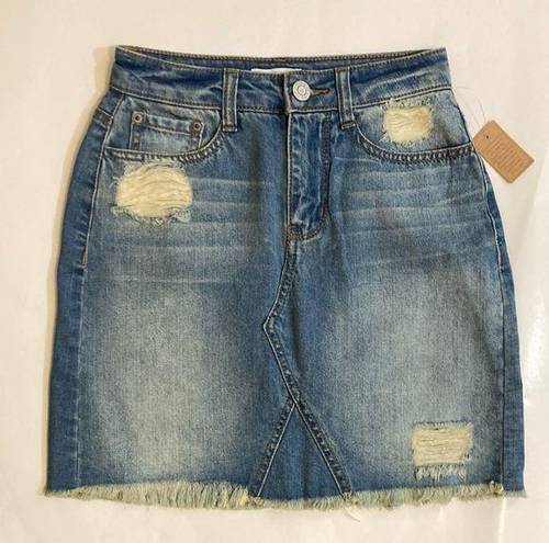 Mudd NWT  denim blue jean skirt womens teen size 0 distressed country