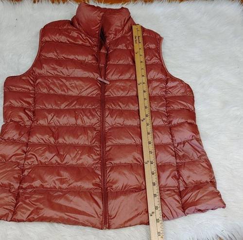 Uniqlo  Size XL Extra Large Light Vest Puffer Water Repellent Zipper Nylon