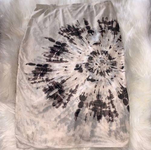 Iris tie dye skirt