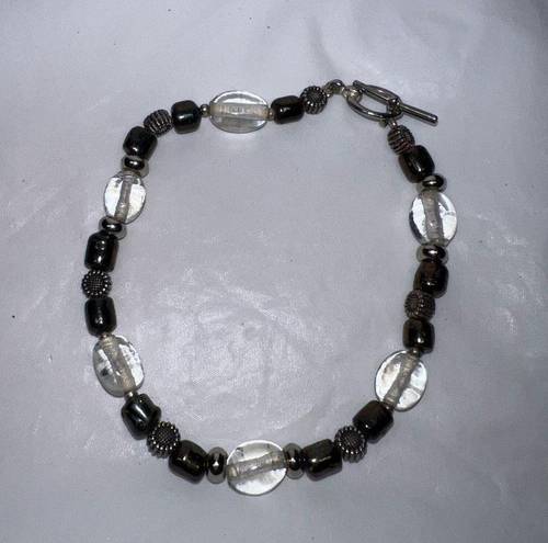 Toggle Closure Hematite and Glass Anklet