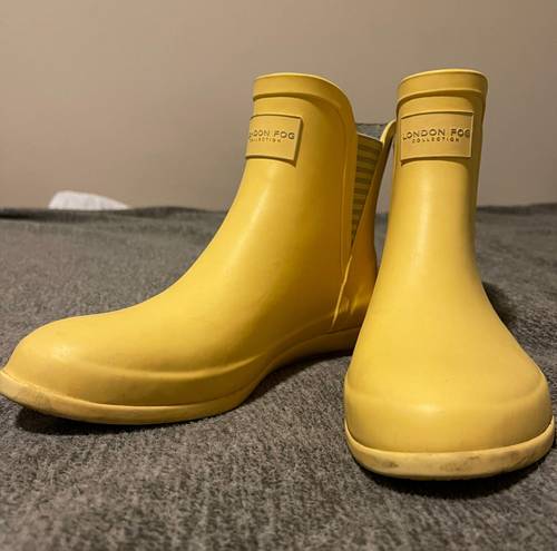 London Fog rain boots