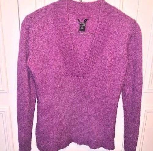 Krass&co NY& magenta long sleeved V-neck sweater L