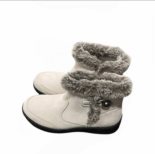 Khombu Ladies' All Weather Water Repellent Cream Fur Lined Booties Size 10 NEW