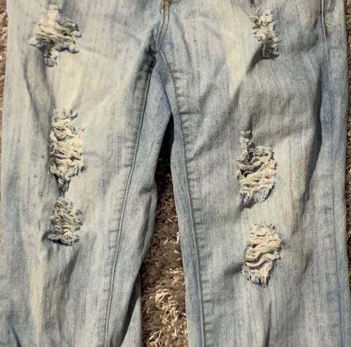 Guess  Light Wash Capri Distressed Jeans