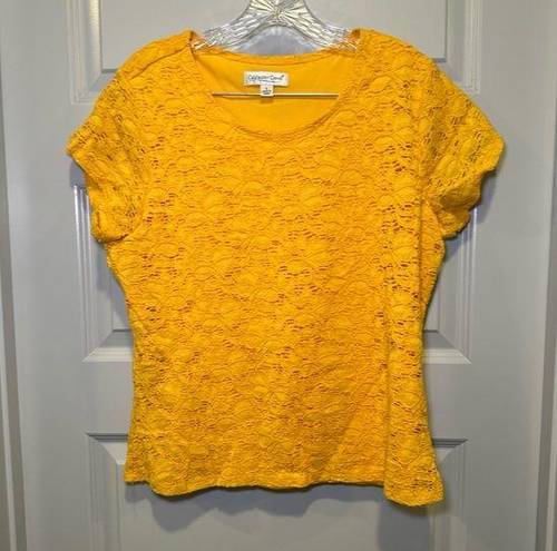 Coldwater Creek  Mustard Yellow Lace Scoop Neck Short Sleeve Tee size L