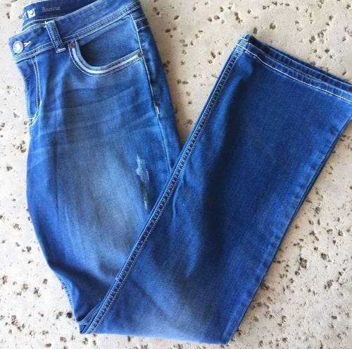 Apt. 9  Med Wash Bootcut Wiskered Great Fit SZ 12