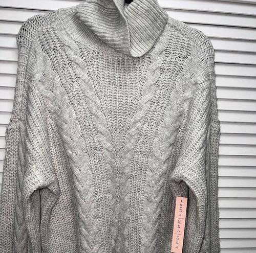 Crave fame  NWT Gray Cable Knit Turtleneck Sweater Size XL