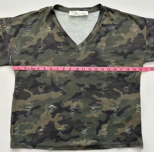 Vintage Havana  Women’s Short Sleeve Camo T-shirt Size S