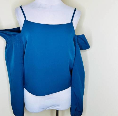 Romeo + Juliet Couture NWT Romeo + Juliet Cold Shoulder Top MEDIUM Ink Blue Ruffle Square Neck Summer