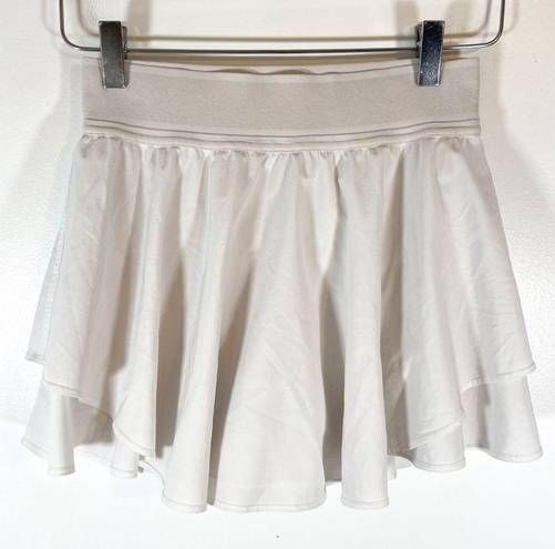 Lululemon  white court rival skirt built in shorts pockets skort size 4