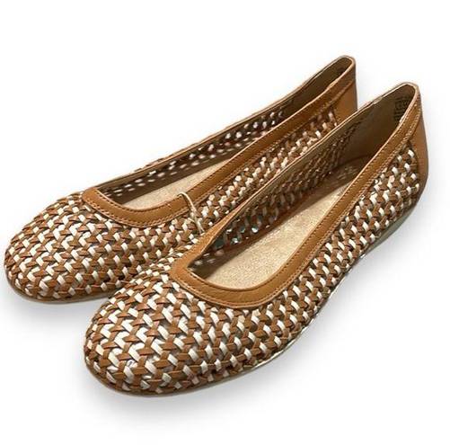 Cliffs  White Mountain Leather Flats Faylie Cognac and White Women's Size 10M