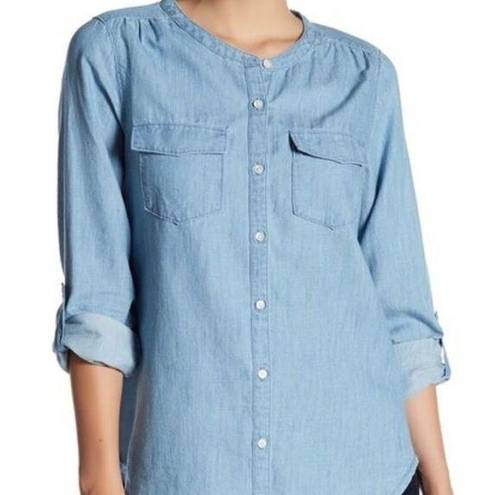 Joie Soft  dual pocket button down chambray shirt