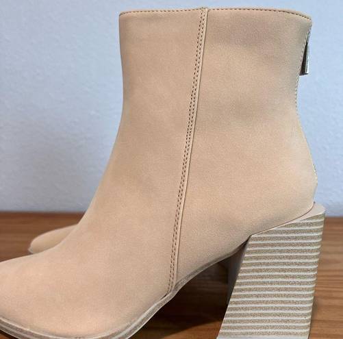 NEW chunky faux suede block heel booties size 8 zip up back Tan