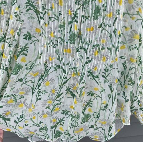 Veronica Beard size 6 Walker Pintucked 100% Silk Sheer Floral Blouse