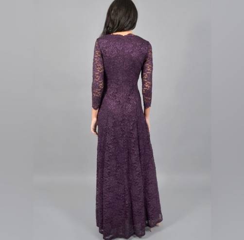 Jessica Howard - LONG SLEEVE METALLIC LACE GOWN JH9M7887