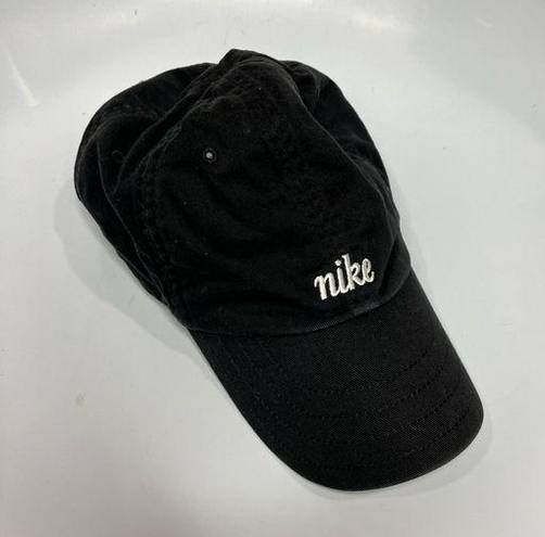 Nike  sportswear black baseball hat one size fits all