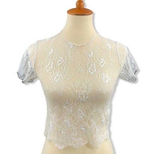 SEEK the Label  White Lace Crop Small