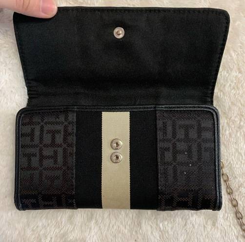 Tommy Hilfiger  chain stripe trifold wallet