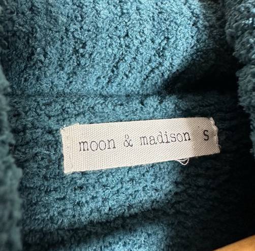 moon&madison Blue Moon & Madison Cowl Neck Sweater Size S EUC