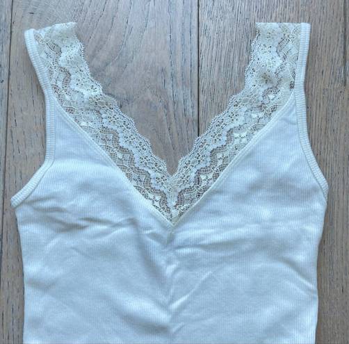 Abercrombie & Fitch Abercrombie white lace v-neck bodysuit