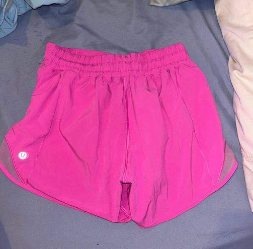 Lululemon Hotty Hot Shorts 4”