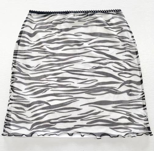 Pretty Little Thing Zebra Print Mesh Lettuce Hem Mini Skirt Black White Size 4