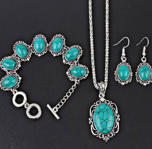 3pcs Vintage Turquoise Bracelet Necklace Earrings Set Healing Stone Decoration Same day shipping Smoke and pets free Don’t forget to bundle in my store!! (Add in cart) To get discount on total and shipping ^_^ just let me know I’ll give you best price! *^_^* Blue