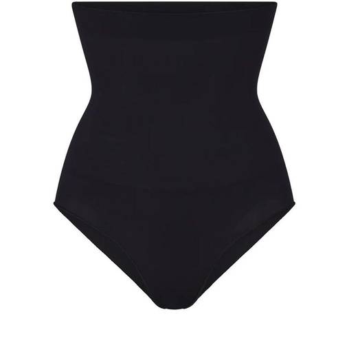 SKIMS NWOT  shapewear Core Control  high-waisted brief onyx black XL