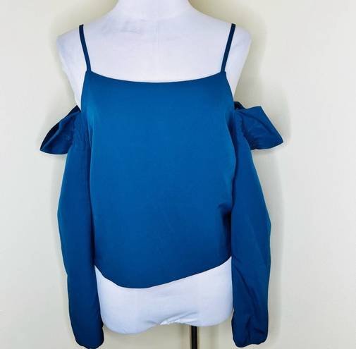 Romeo + Juliet Couture NWT Romeo + Juliet Cold Shoulder Top MEDIUM Ink Blue Ruffle Square Neck Summer