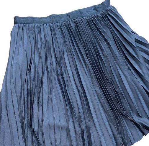 Jason Wu  size 8 black pleated skirt