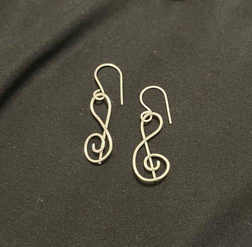 Handmade NWOT  Music Note Earrings