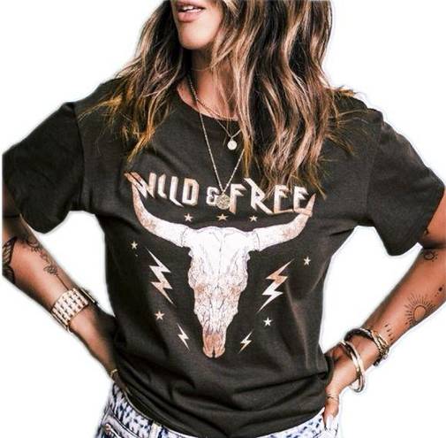 Bohme  Wild and Free Animal Western Graphic T shirt Grey